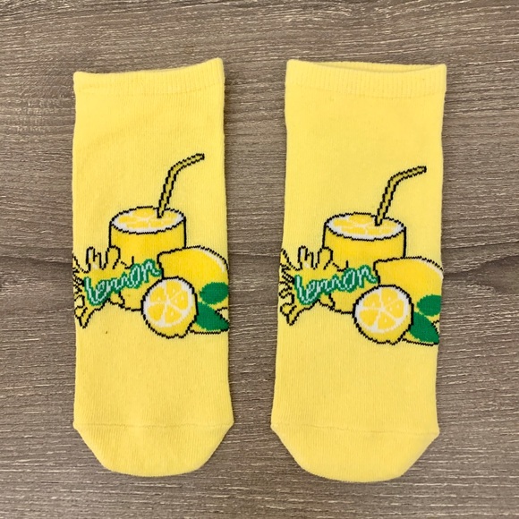 ❣️3/$15❣️ "LEMONADE" Ankle Socks - Picture 2 of 2
